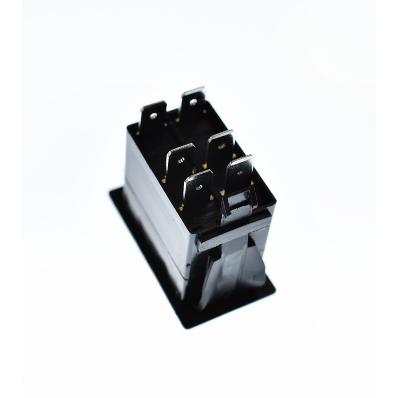 КЛАВИШНЫЙ ПЕРЕКЛЮЧАТЕЛЬ (ФАРЫ, ВОЖДЕНИЯ И Т. Д. )