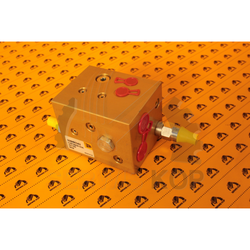 Valve block suitable for JCB sweeper
