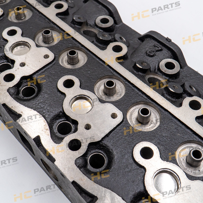 JCB Engine head ISUZU 4BG1 - MAGURO