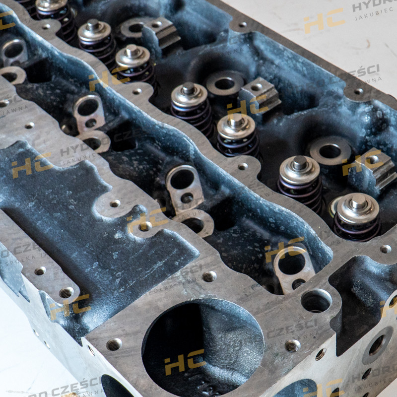 JCB Cylinder head assembly PERKINS 1104.4 - PERKINS