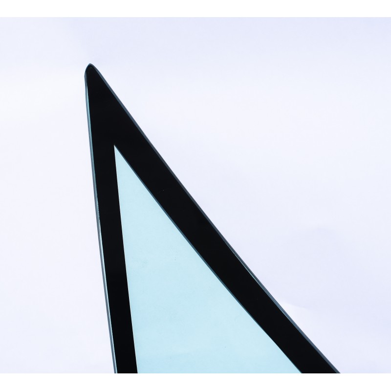 БОКОВОЕ СТЕКЛО ЗА ДВЕРЬЮ НИЖНЯЯ ПРАВАЯ СТОРОНА ЭКСКАВАТОР-ПОГРУЗЧИК CAT 416F2ST 3822311 ШЕЛКОГРАФИЯ