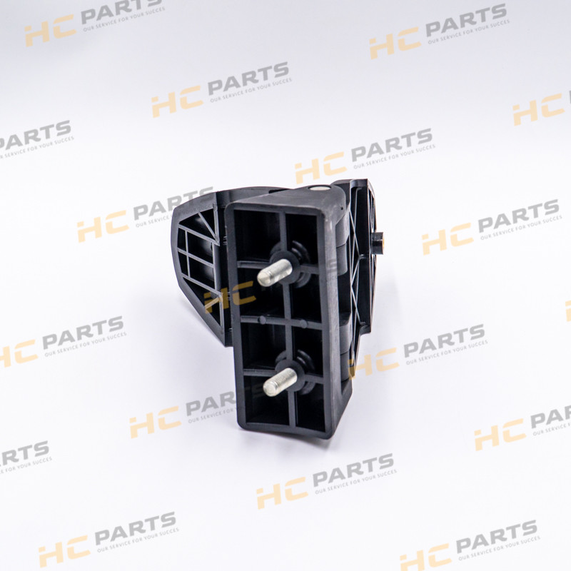 JCB петля двери кабины P21