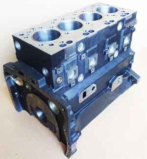 4222818m91 блок двигателя