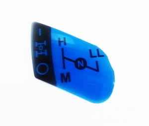 V32522500 Эмблема