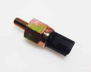 320/04038 Датчик Давления Масла