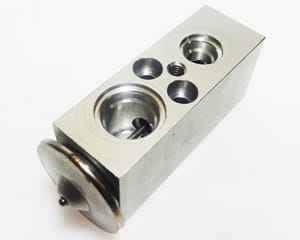 81874718 клапан