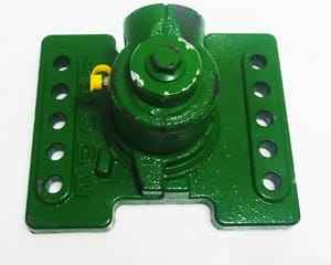 Al208465 кронштейн крыла левый