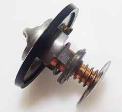 J912587 Термостат