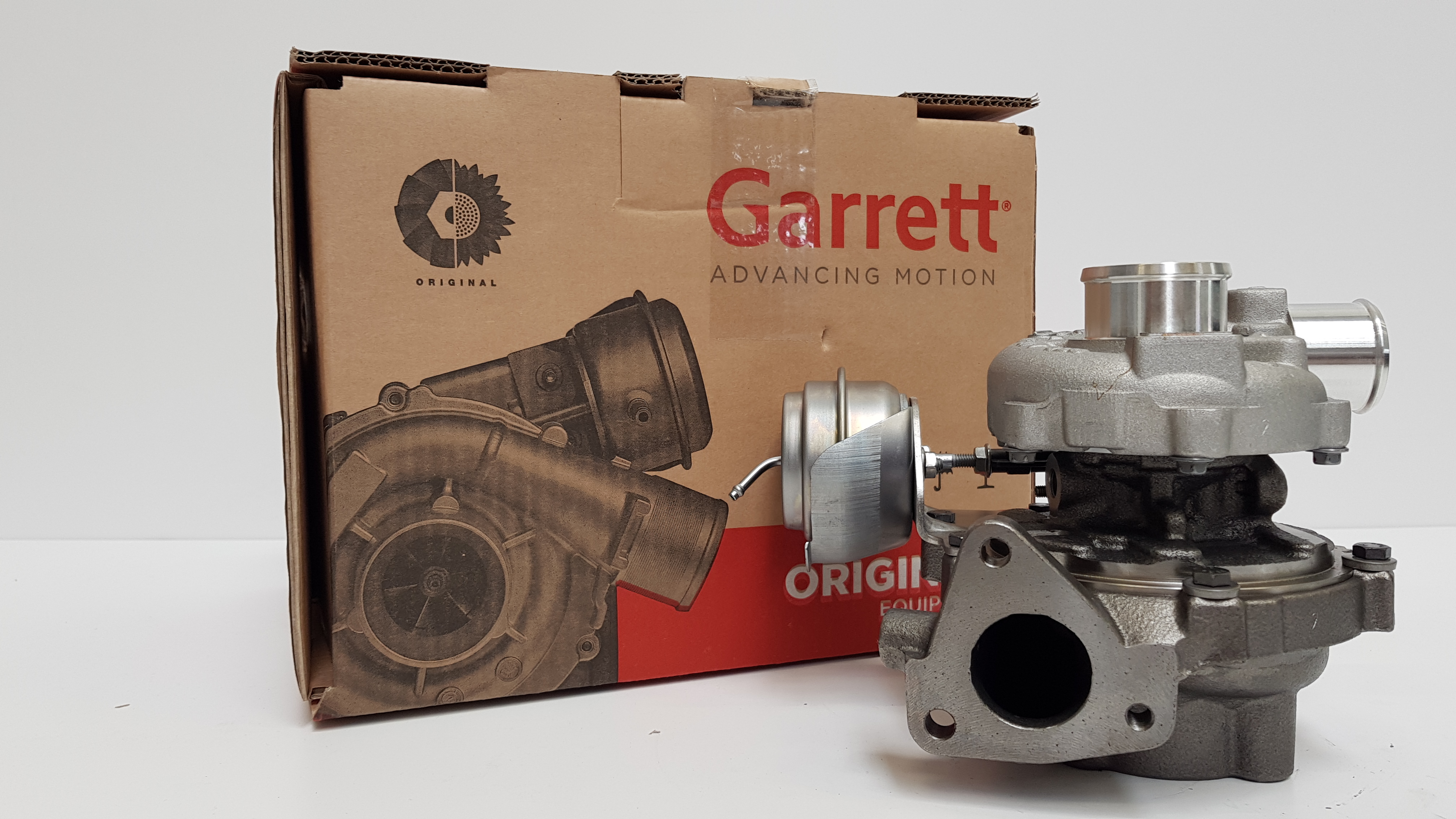 Турбокомпрессор GARRETT