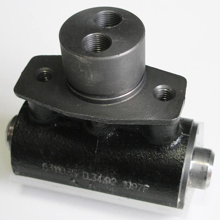 Тормозной цилиндр левый Fermec 860 SE