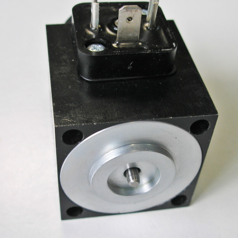 Elektromagnes 12VDC / 2.5A