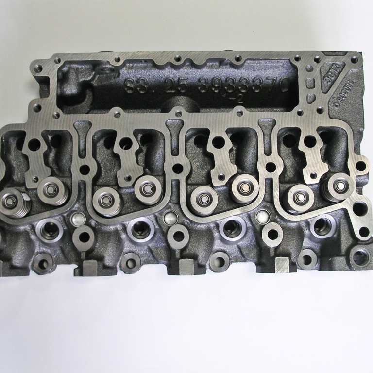 Головка в сборе Komatsu PW130 (S4D102E - 1 )