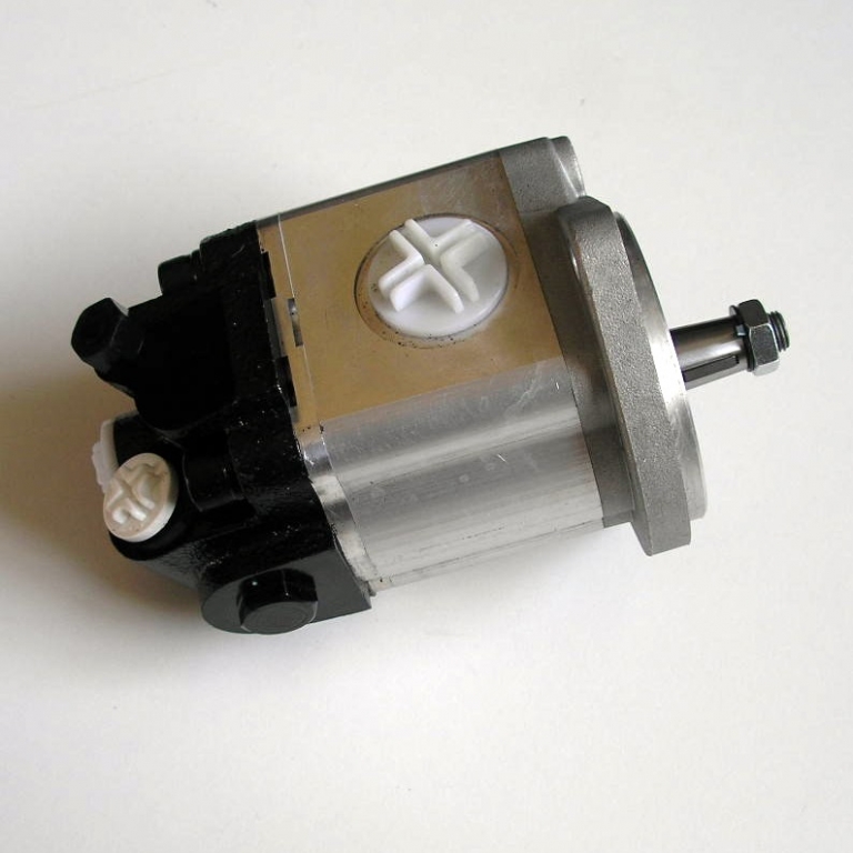 Насос гидроусилителя JCB 3CX