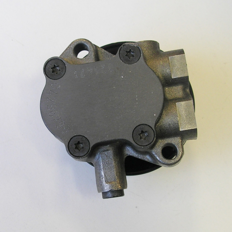 Топливный насос Deutz 04296790