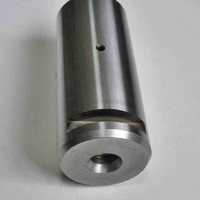 Штифт задняя бабка вверх / вниз мини JCB 8030