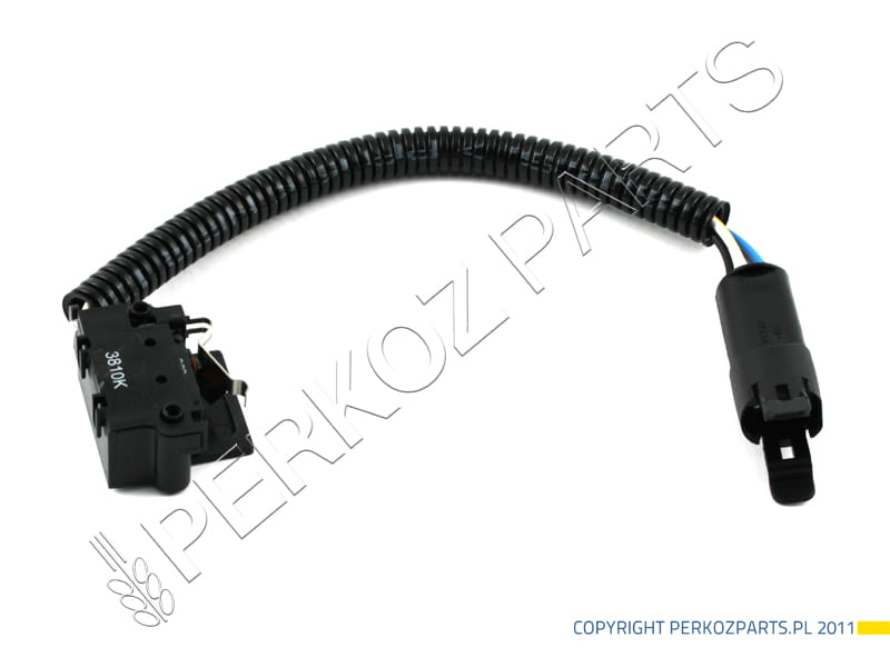 ПЕРЕКЛЮЧАТЕЛЬ РУЧНОГО ТОРМОЗА (ПЯТЬ КАБЕЛЕЙ) NEW HOLLAND CASE STEYR 84142375-87364942
